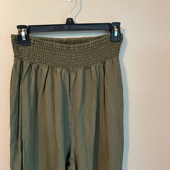 Francesca’s Wide Leg Linen Pants - Picture 2 of 5